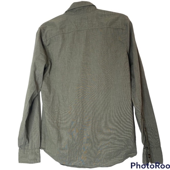 HOLLISTER GREEN BUTTON DOWN SHIRT SIZE SMALL - Picture 5 of 5